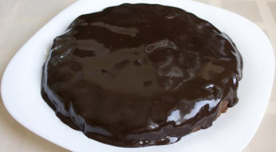 Рецепт шоколадного пирога с творожными шариками: лакомство, перед которым трудно устоять…