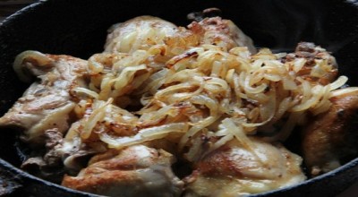 Гульчехра — это узбекское блюдо, которое представляет собой курицу, тушеную в молоке и сметане